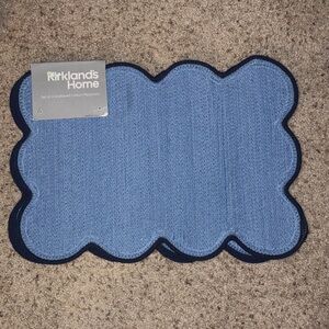 Kirkland Signature Blue Scalloped set of 4 placemats